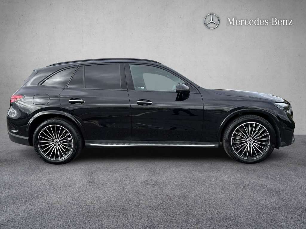 Mercedes-Benz GLC Class 300 4Matic Amg Line Premium Plus 9G-tronic 202 Black #4