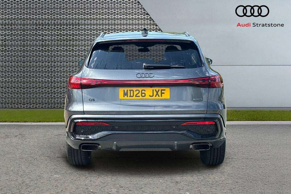 Audi Q5 S Line Black #7