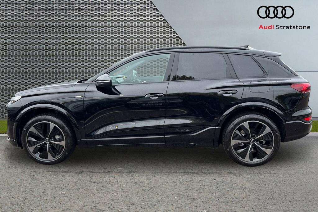 Audi Q6 E-Tron Sport Black #8