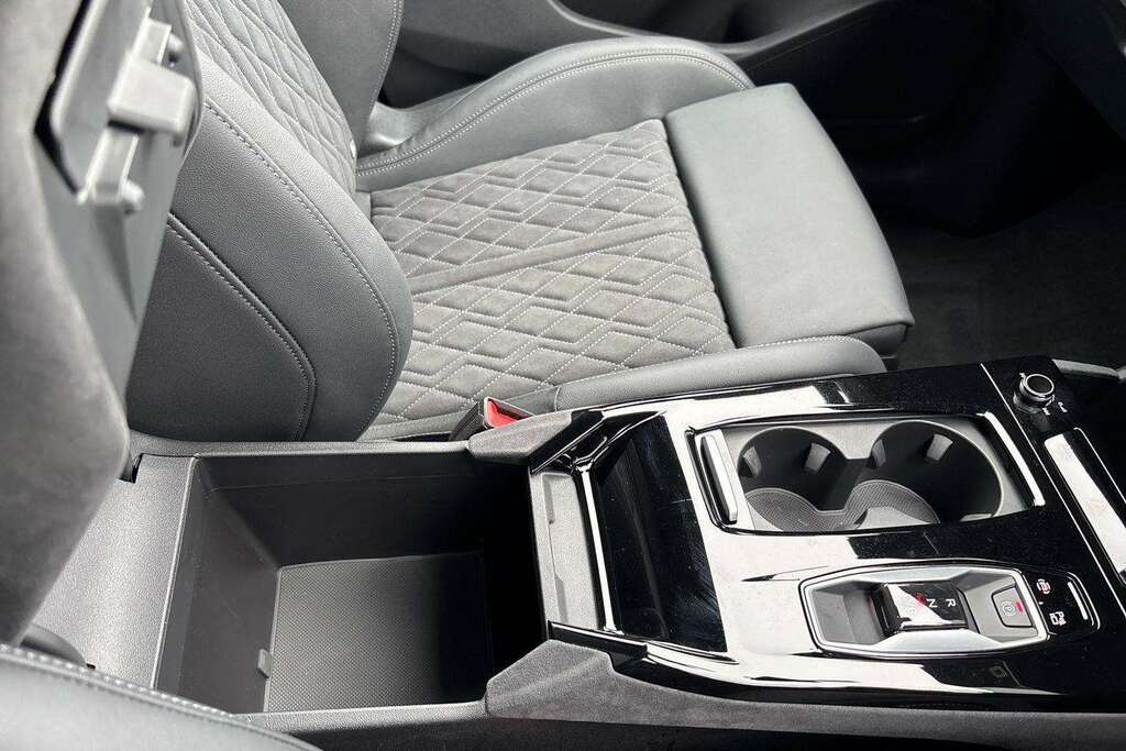 Audi Q6 E-Tron Sport Black #32