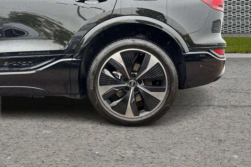 Audi Q6 E-Tron Sport Black #11