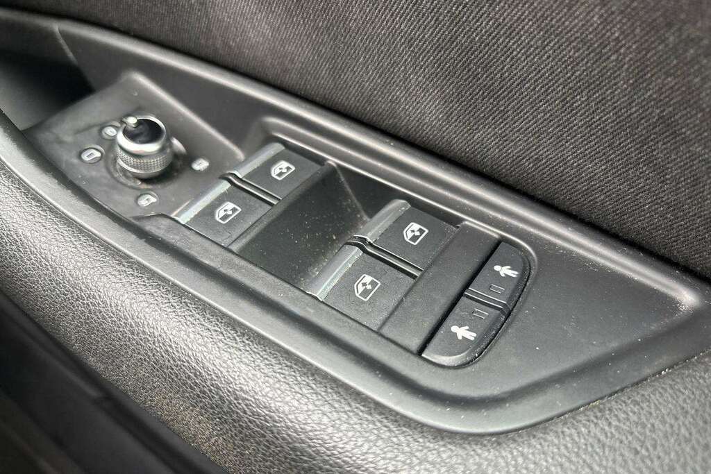 Audi A4 Tfsi S Line Black Edition Black #14