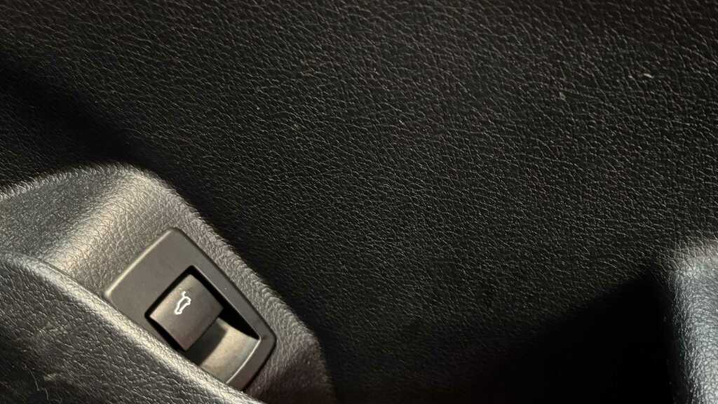 BMW 2 Series 220D Luxury Black #33
