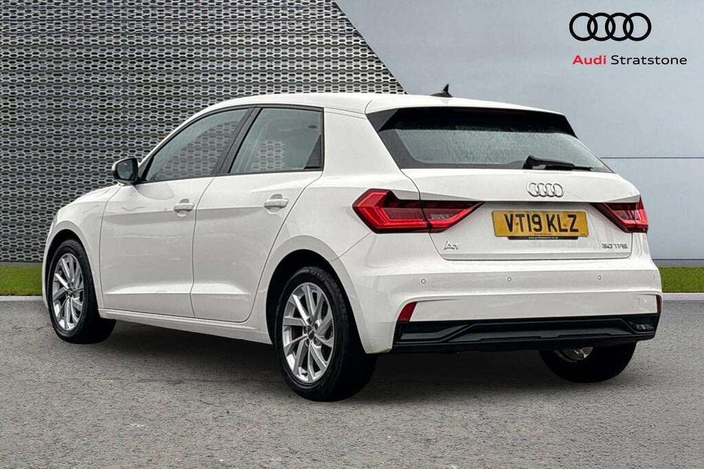 Audi A1 30 Tfsi Sport 2019 VT19KLZ White #3
