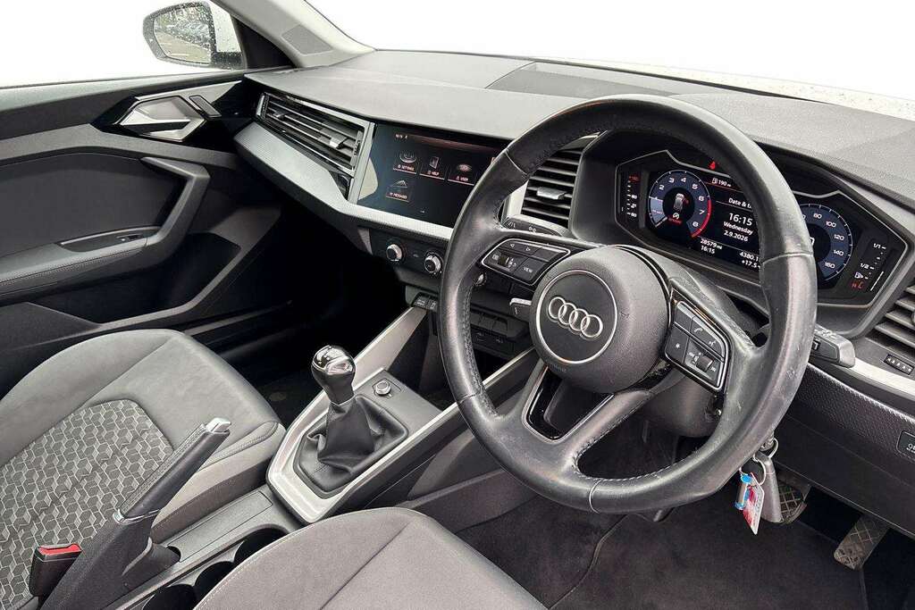 Audi A1 30 Tfsi Sport 2019 VT19KLZ White #6