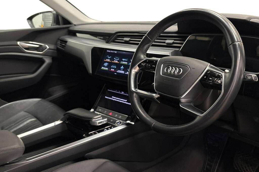 Audi E-tron 230Kw 50 Quattro 71Kwh Technik 2020 Black #6
