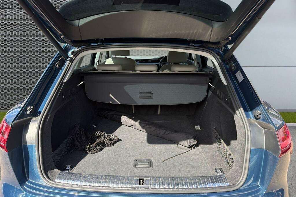 Audi E-tron 55 Quattro 95Kwh Blue #13
