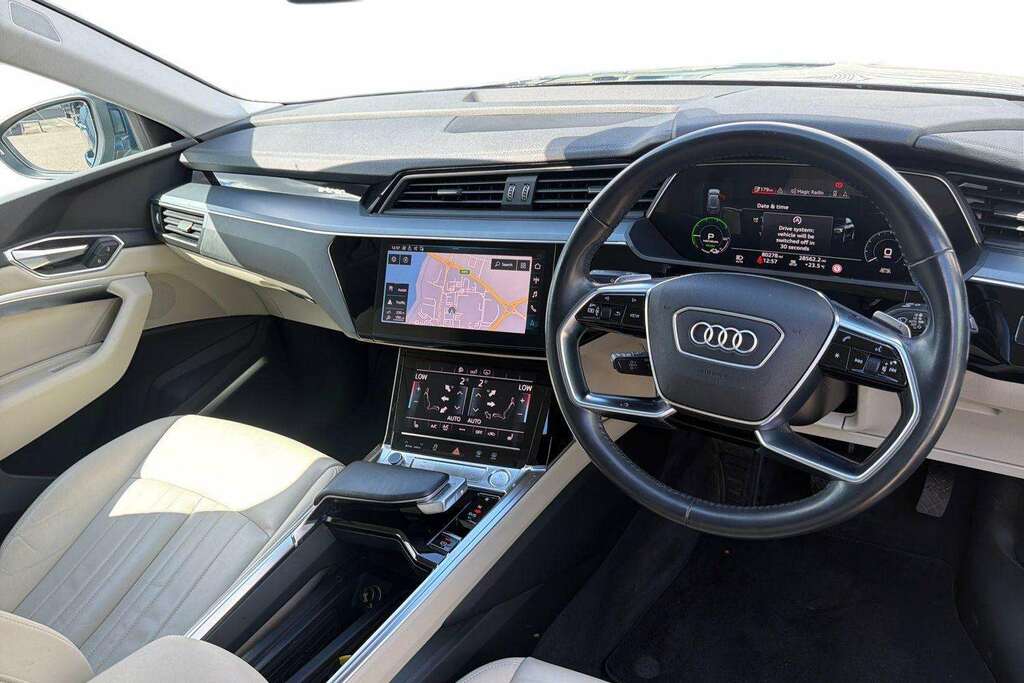 Audi E-tron 300Kw 55 Quattro 95Kwh 2019 Blue #6