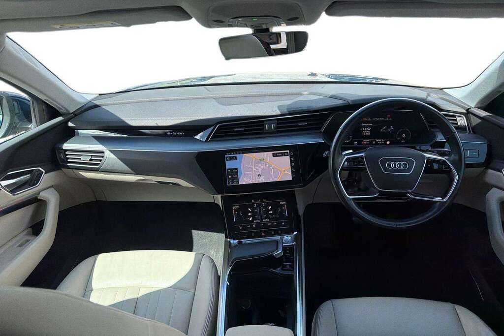 Audi E-tron 55 Quattro 95Kwh Blue #19