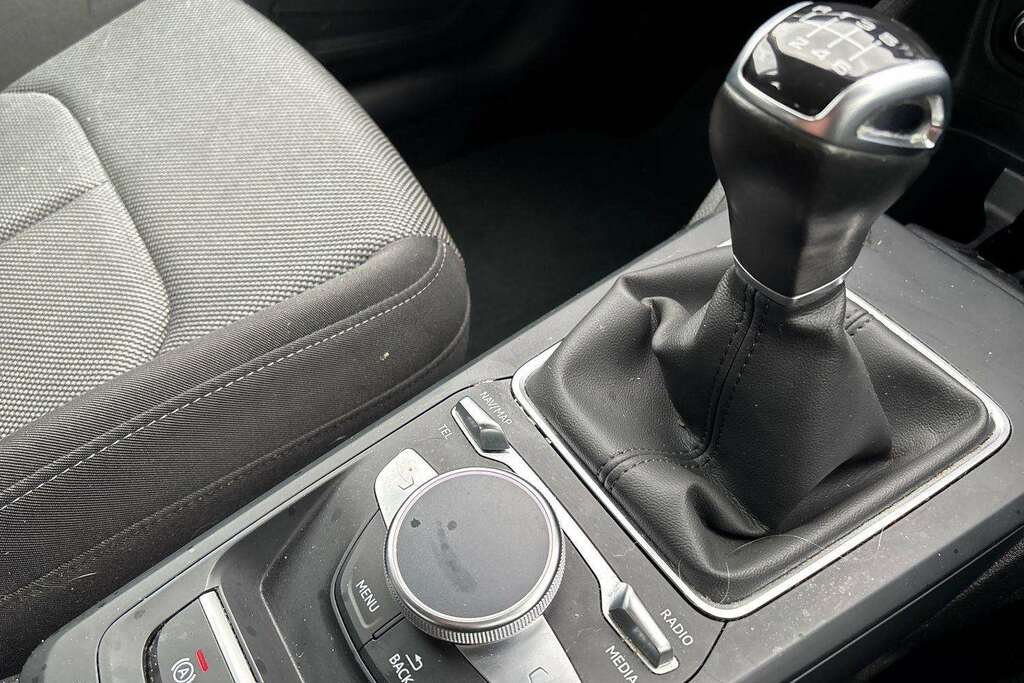 Audi Q2 1.5L S Line Black #15