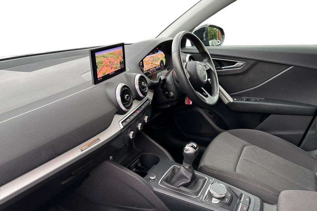 Audi Q2 30 Tfsi Sport 2022 Black #2