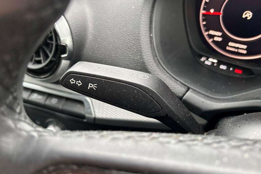 Audi Q2 1.5L S Line Black #31