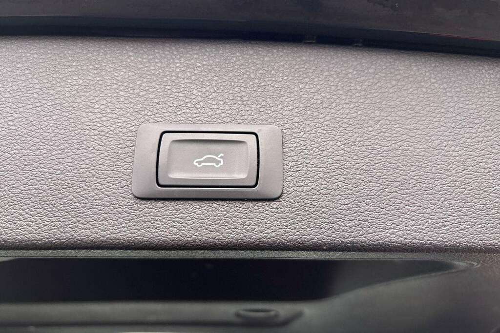 Audi Q2 1.5L S Line Black #38