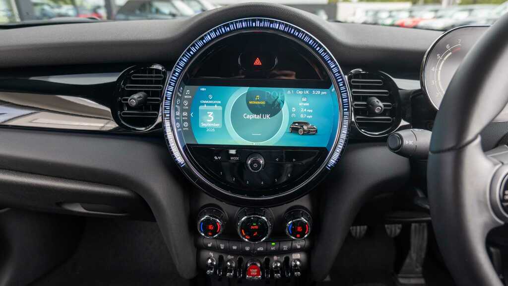 Mini Hatch Cooper Sport Steptronic Euro 6 Blue #8