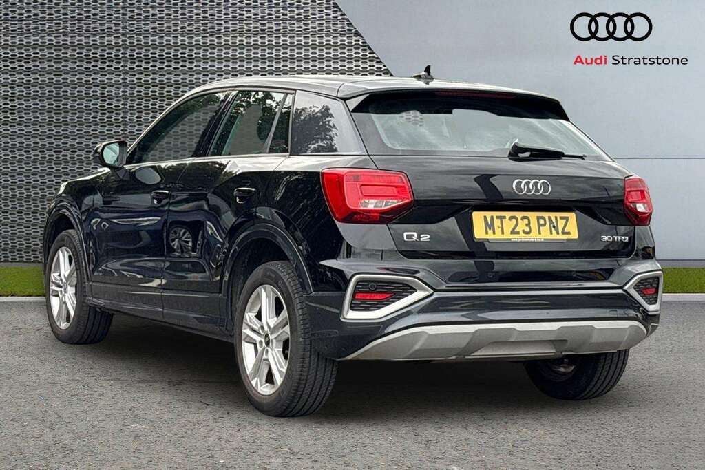 Audi Q2 30 Tfsi Sport 2023 Black #3
