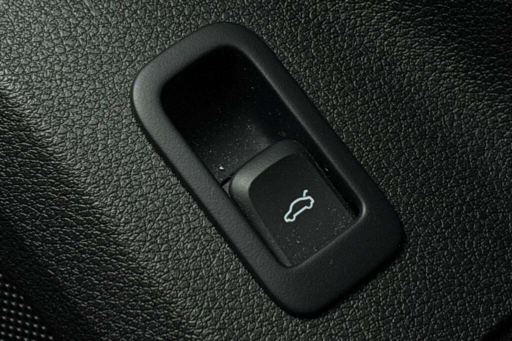 Audi Q2 30 Tfsi S Line Blue #24
