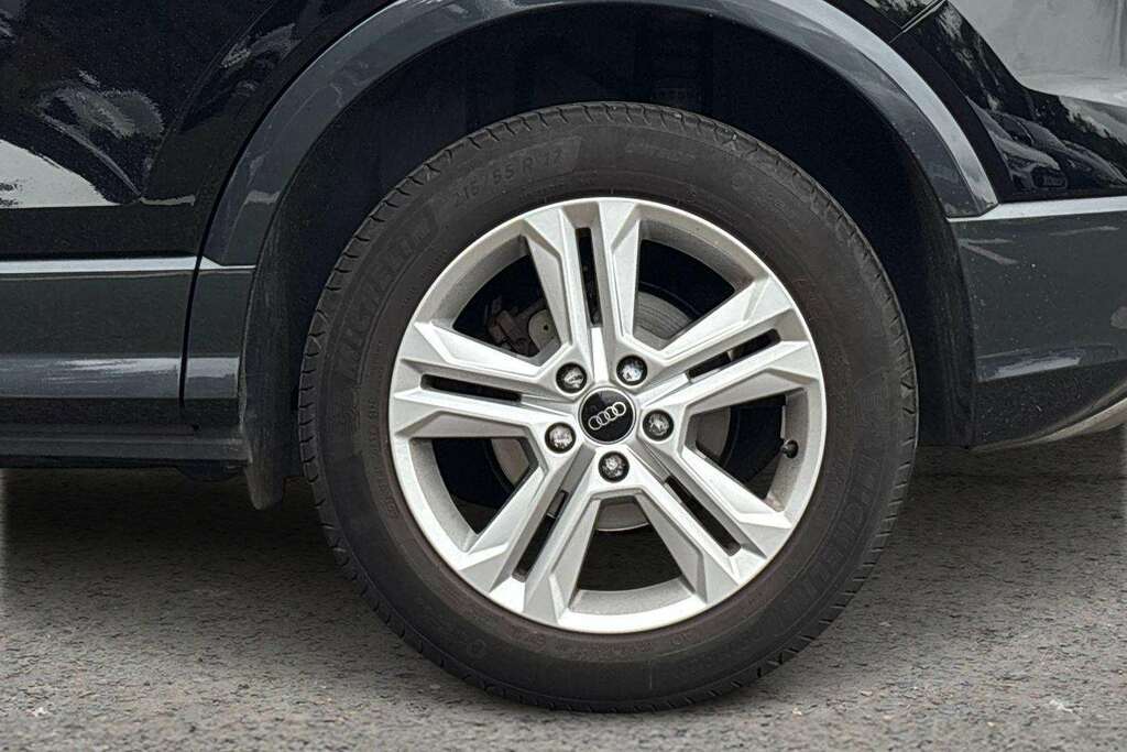Audi Q2 30 Tfsi Sport 2023 Black #5