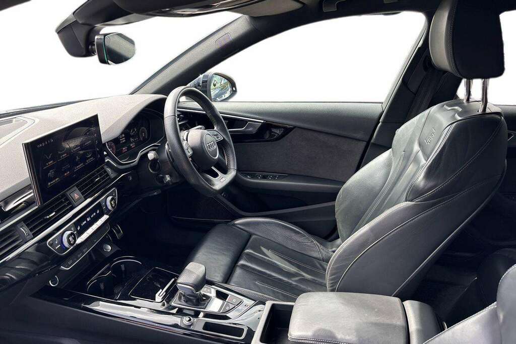 Audi A4 35 Tdi Black Edition S Tronic 2022 FD22UCM Black #2