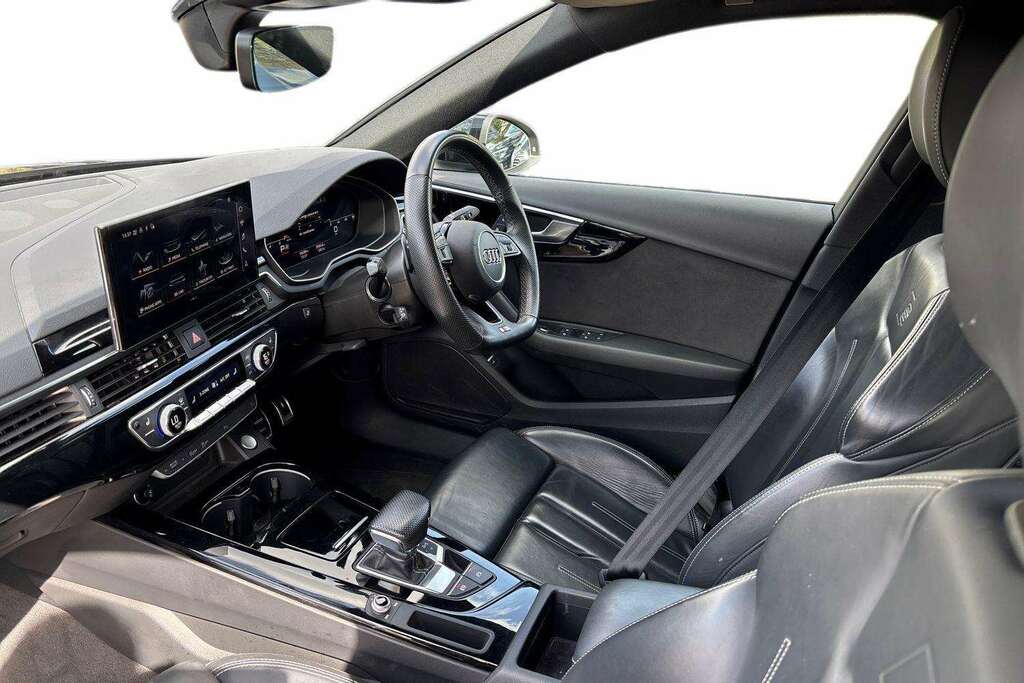 Audi A4 35 Tdi Black Edition S Tronic 2022 Black #2