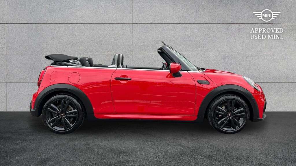 Mini Convertible 1.5 Cooper Sport Premium Plus 2024 Red #3