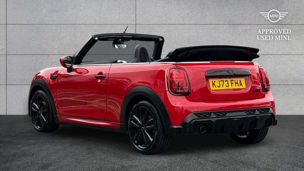 Mini Convertible 1.5 Cooper Sport Premium Plus 2024 Red #2