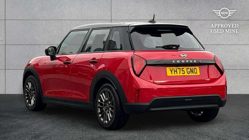 Mini Hatch 2.0 S Exclusive 2025 YH75GNO Red #2