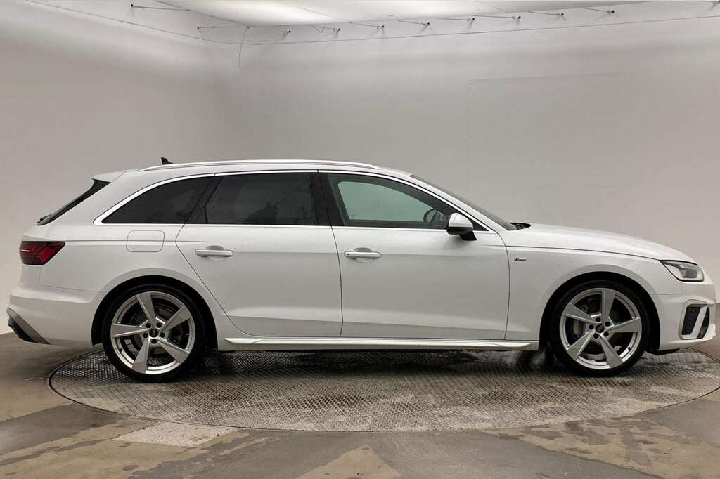 Audi A4 40 Tfsi 204 S Line S Tronic 2024 RJ24XRX White #4
