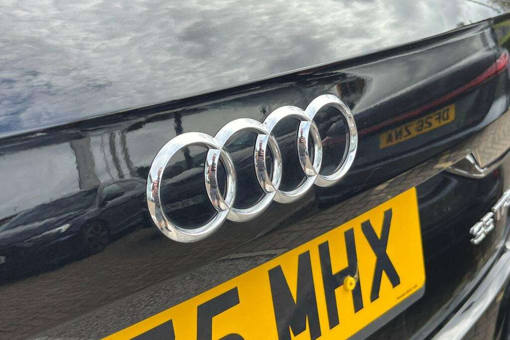 Audi Q2 30 Tfsi 116 Black Edition Tech Black #36