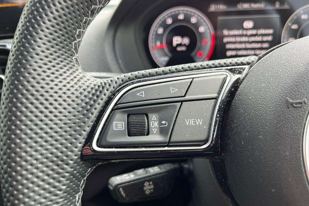 Audi Q2 30 Tfsi 116 Black Edition Tech Black #16