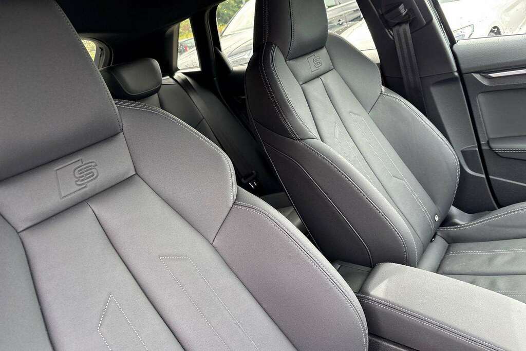 Audi A3 1.5 Tfsi E 204 Black Ed S Tronic Tech Pack Green #35