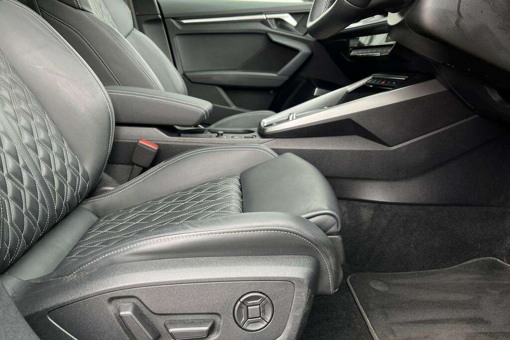 Audi A3 35 Tfsi Black Edition S Tronic Tech Pack White #37