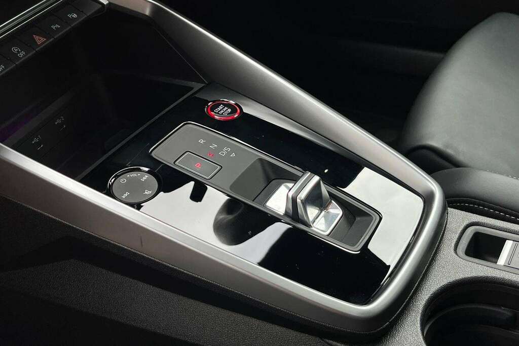 Audi A3 35 Tfsi Black Edition S Tronic Tech Pack White #15