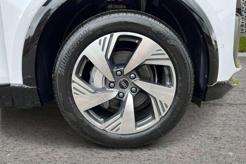 Audi Q6 E-Tron 185Kw 83Kwh Sport 2026 White #5