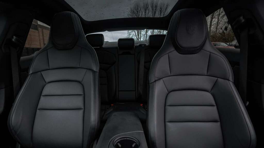 Porsche Taycan 4S White #15