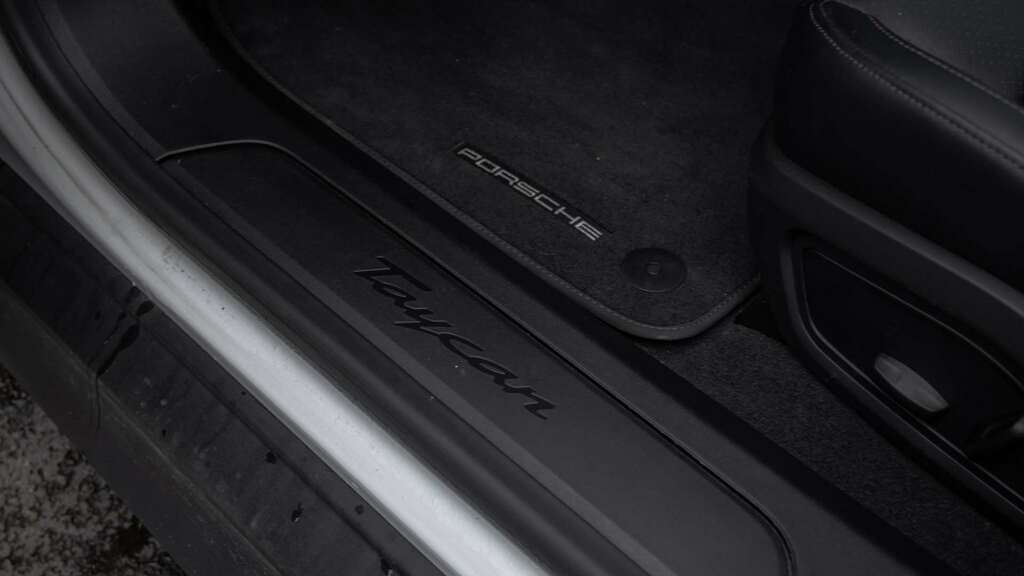 Porsche Taycan 4S White #21