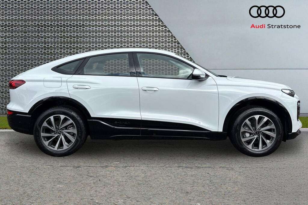 Audi Q6 E-Tron 225Kw Performance 100Kwh Sport Sv 2026 White #4
