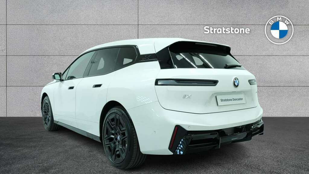 BMW iX 300Kw Xdrive45 M Sport 101Kwh 2026 White #2