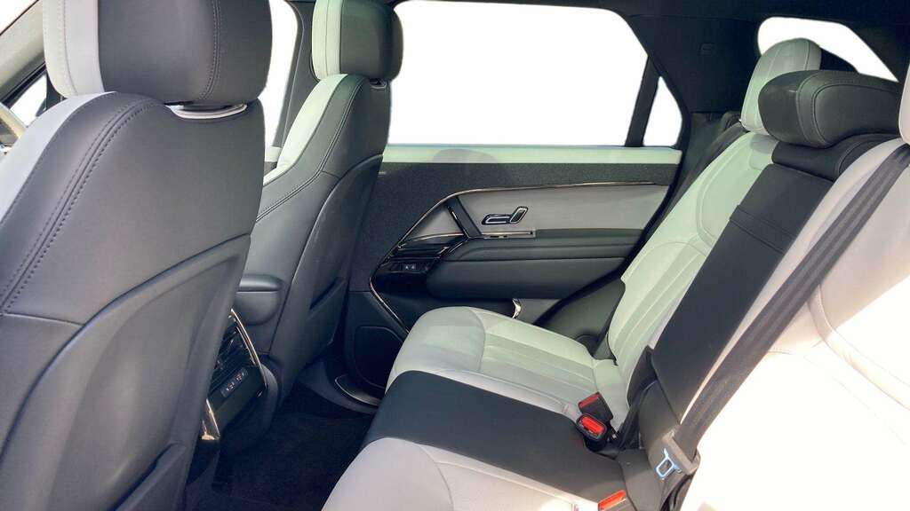 Land Rover Range Rover Sport 3.0 P460e Dynamic Se 2024 Grey #4