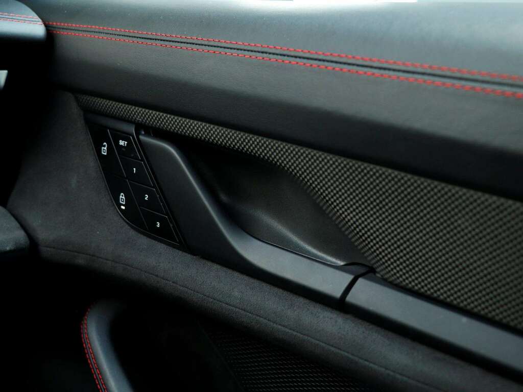 Porsche Taycan Performance Plus 93.4Kwh  #21