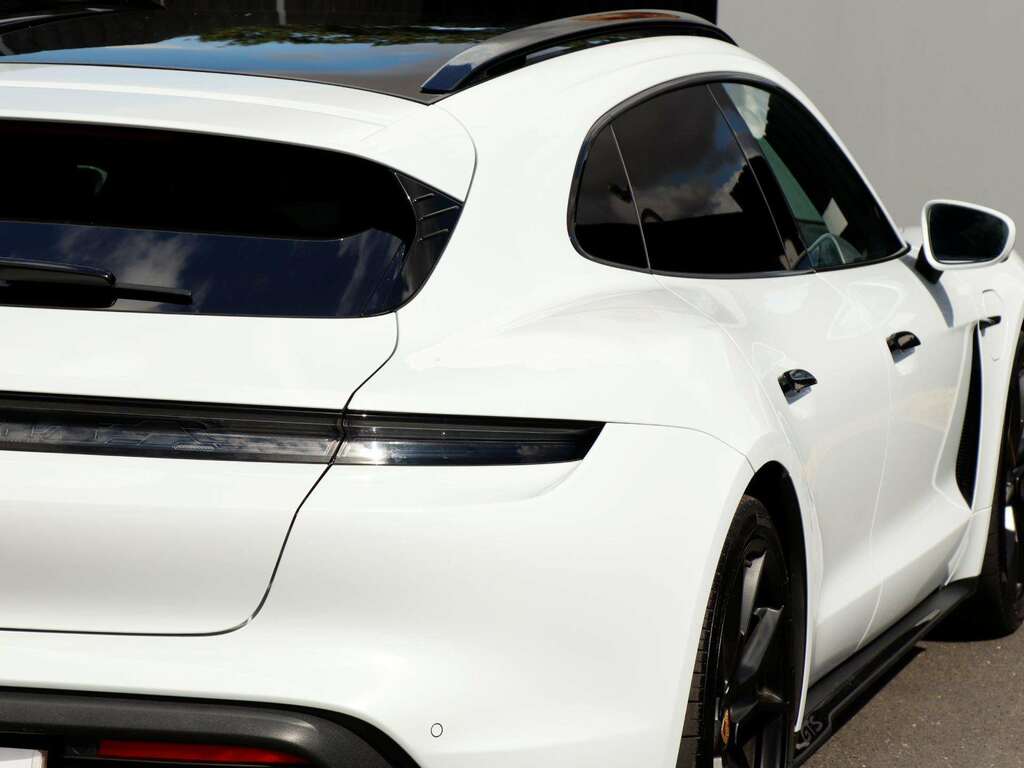 Porsche Taycan Performance Plus 93.4Kwh  #30