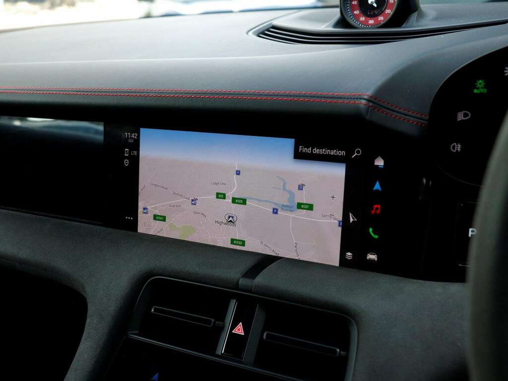Porsche Taycan Performance Plus 93.4Kwh  #15