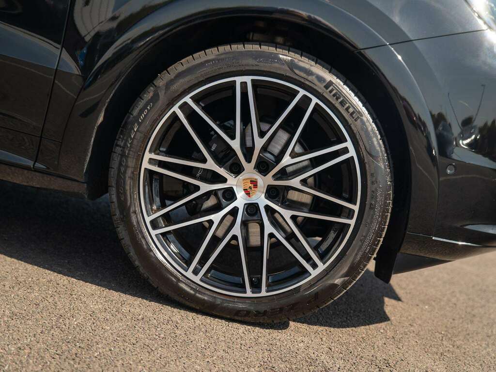 Porsche Cayenne Tiptronic S 2025 Black #4
