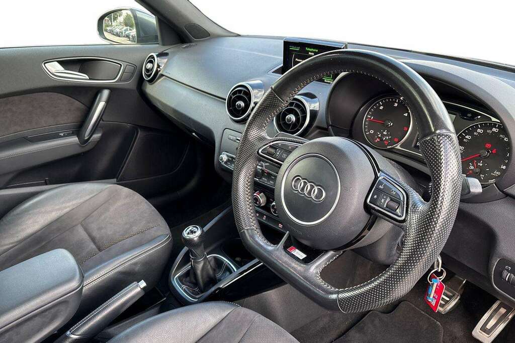 Audi A1 1.6 Tdi Black Edition 2017 Grey #6