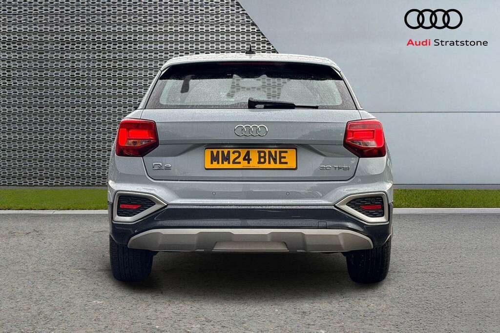 Audi Q2 30 Tfsi Black Edition Black #7
