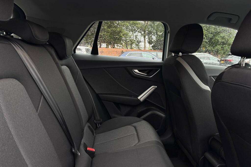 Audi Q2 30 Tfsi Black Edition Black #40