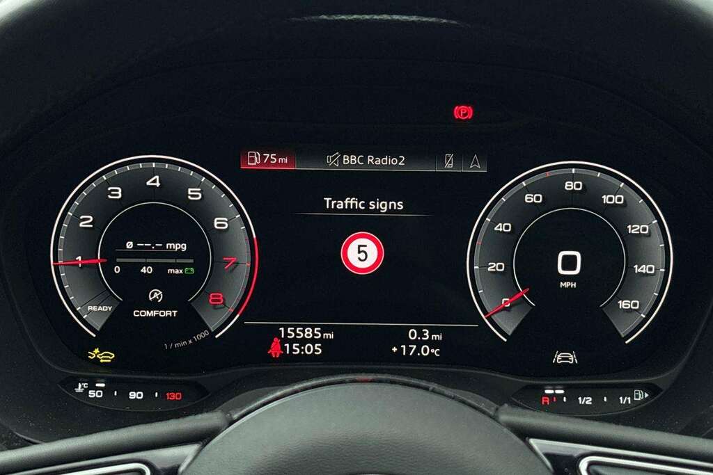 Audi Q2 30 Tfsi Black Edition Black #18