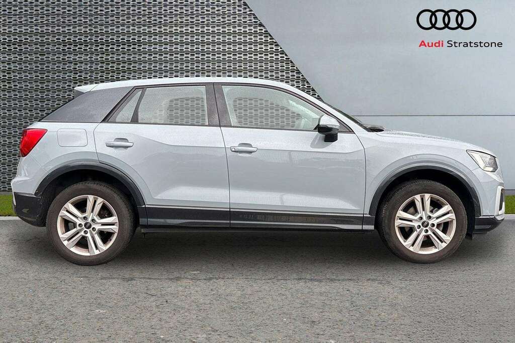 Audi Q2 30 Tfsi 116 Sport 2024 Grey #4