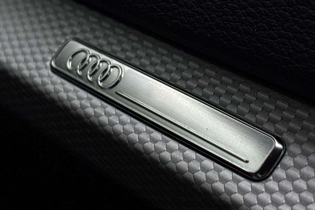 Audi Q2 30 Tfsi Black Edition Black #39