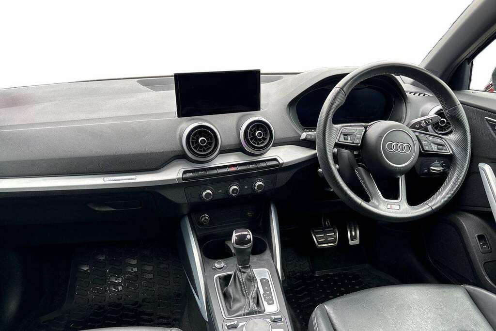 Audi Q2 1L Sport Grey #20