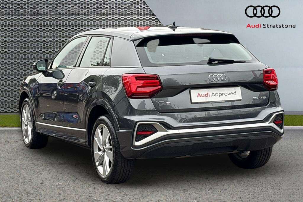 Audi Q2 35 Tfsi S Line S Tronic 2022 Grey #3